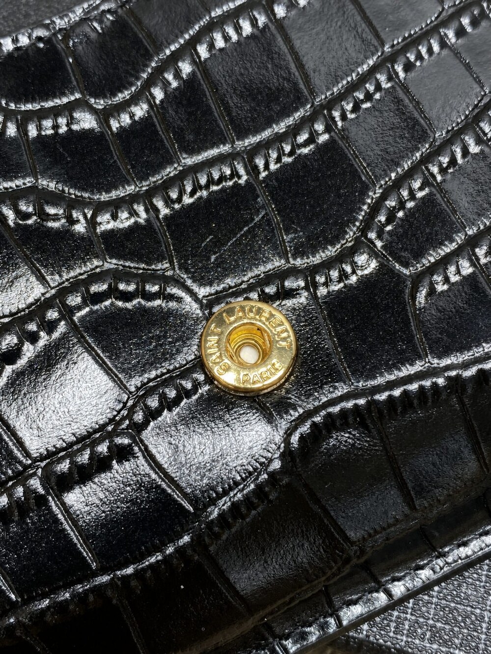 Yves Saint Laurent Medium Kate Purse in Crocodile Embossed Black Calfskin - Picture 3 of 7